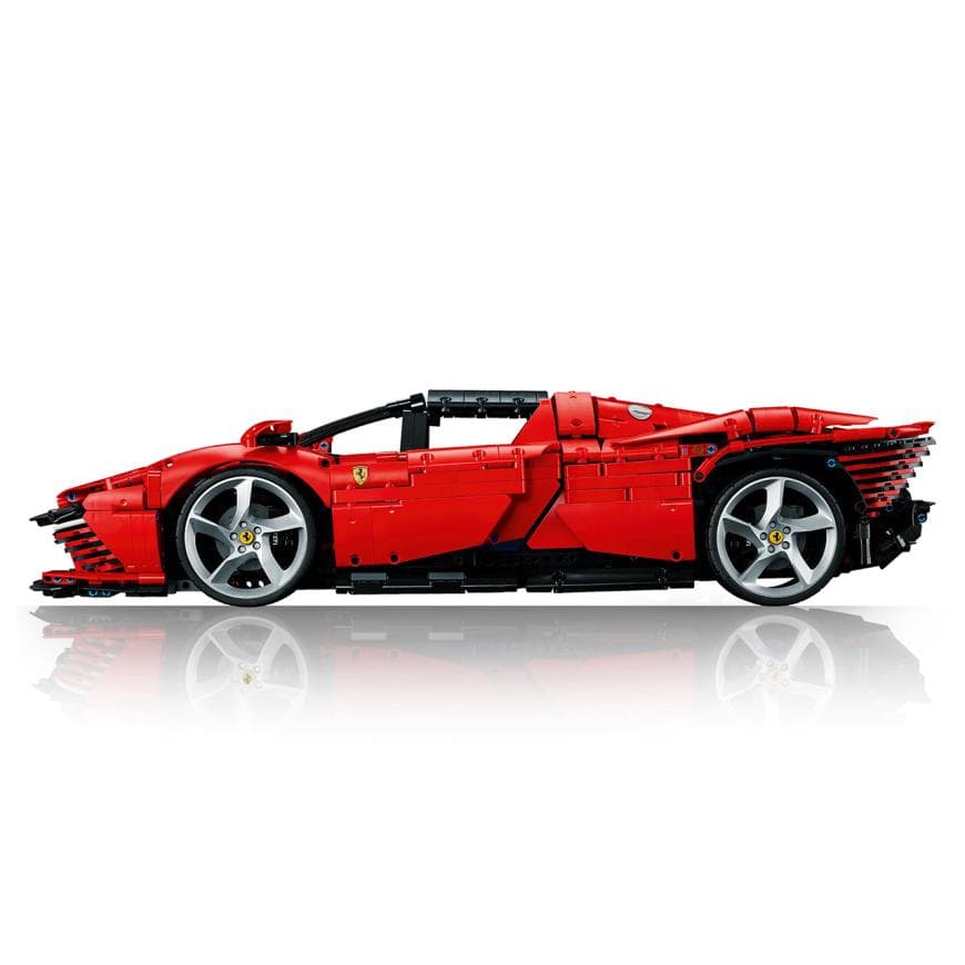 Конструктор — автомобиль Ferrari Daytona SP3 LEGO Technic (#42143) — фото 5