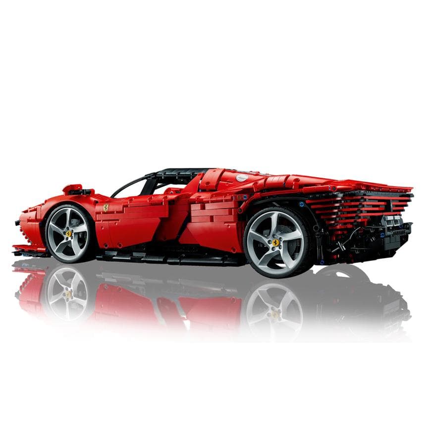 Конструктор — автомобиль Ferrari Daytona SP3 LEGO Technic (#42143) — фото 3