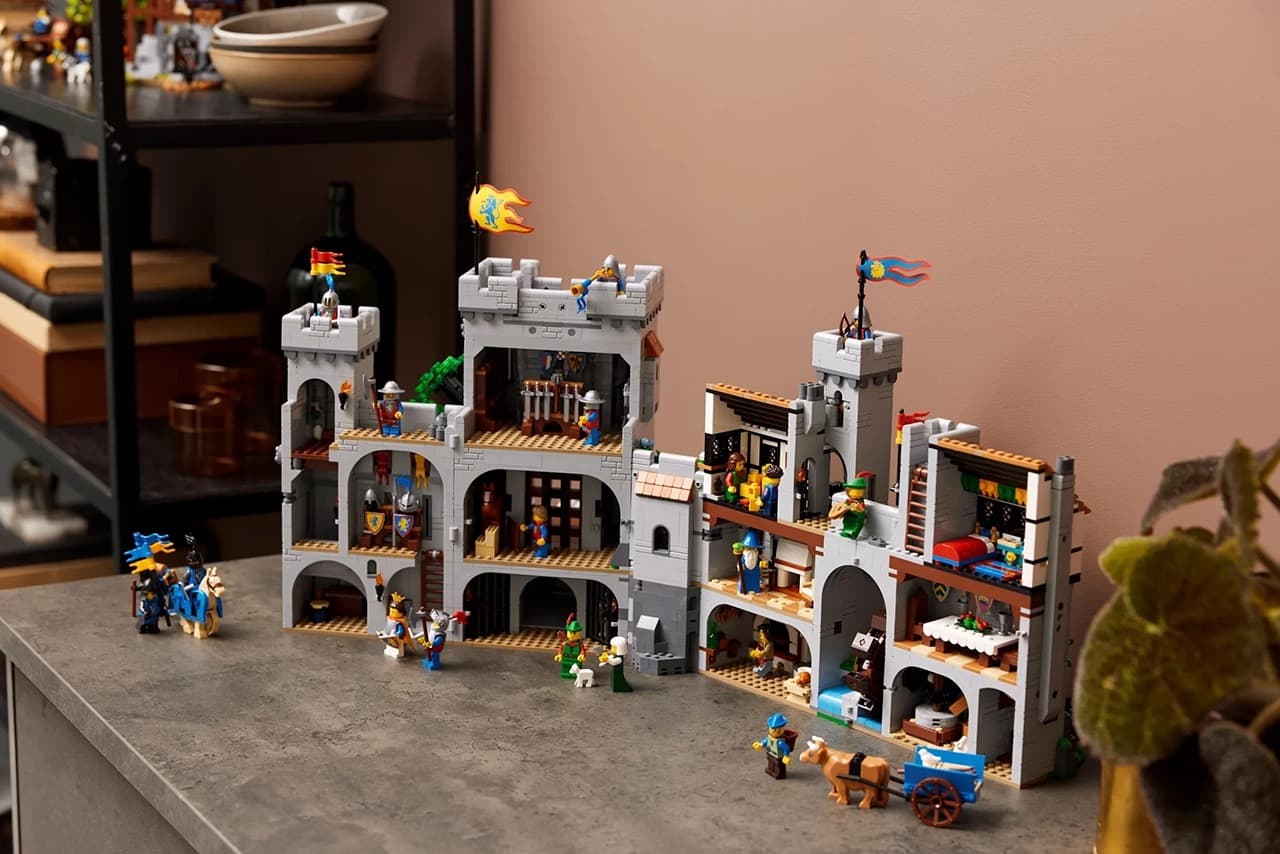 Замок рыцарей Льва LEGO Icons (#10305) — фото 5