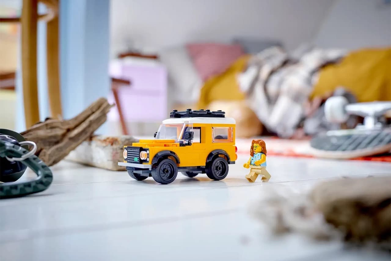 Конструктор — автомобиль Land Rover Classic Defender LEGO Creator (#40650) — фото 6