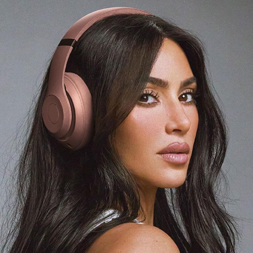 Беспроводные наушники Beats Studio Pro Kim Special Edition — фото 4