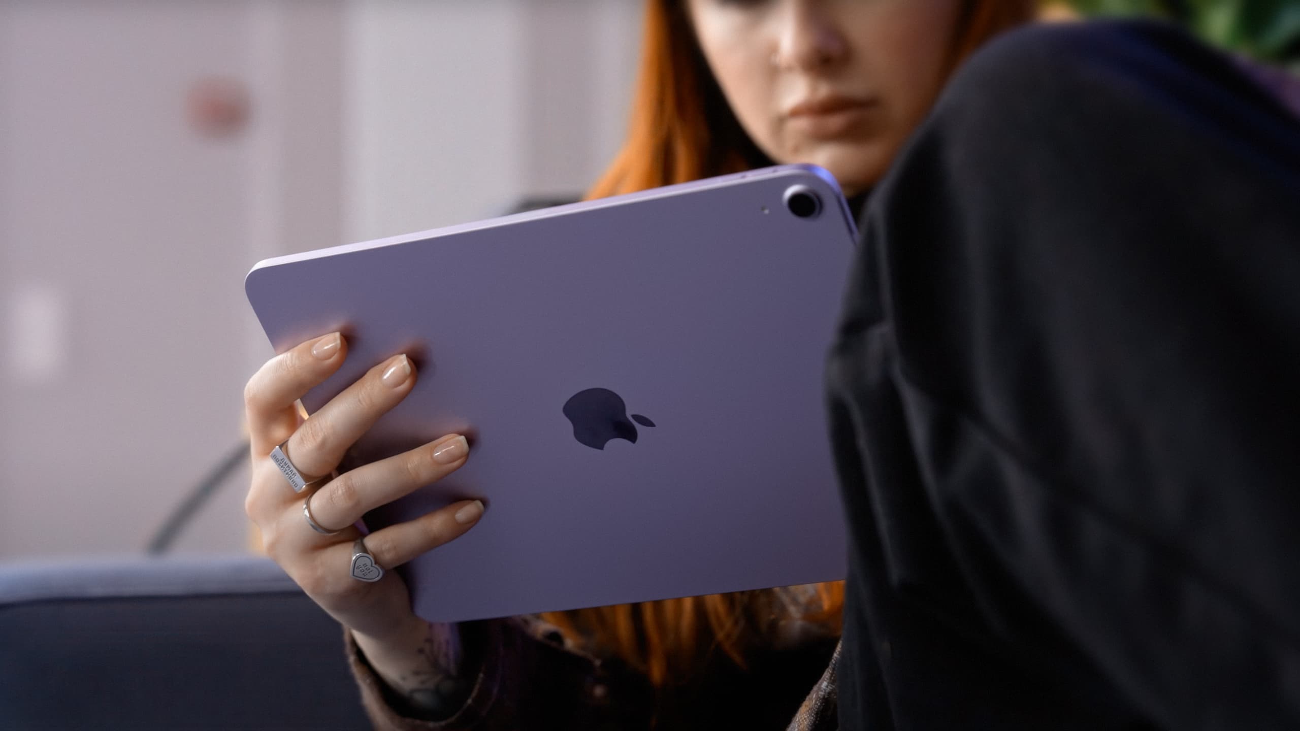 Планшет Apple iPad Air 13”, 128 ГБ, Wi-Fi («Сияющая звезда» | Starlight) (M3 | 2025) — фото 3