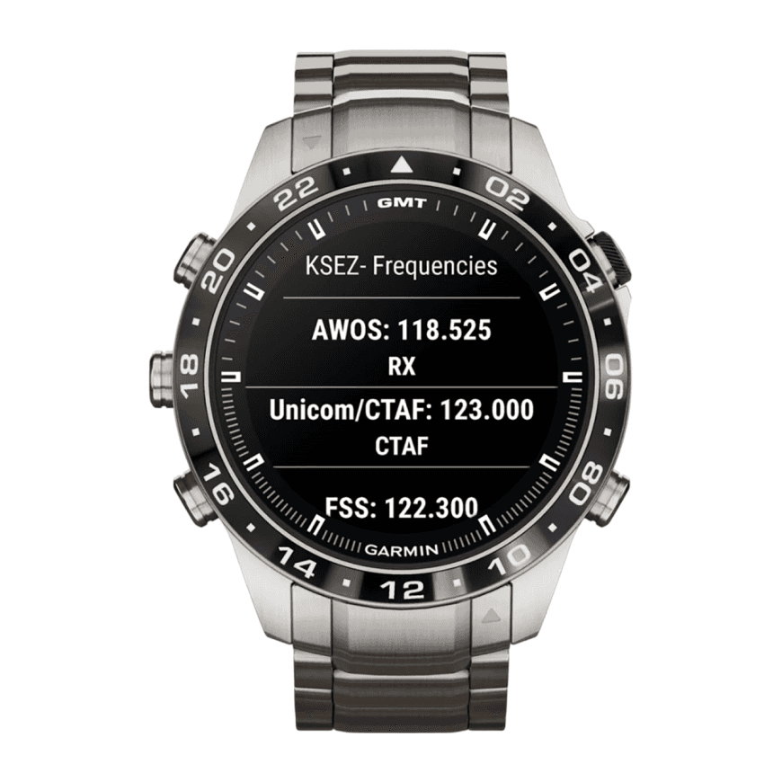 Спортивные часы Garmin MARQ Aviator (Gen 2), титановый блочный браслет, чёрный силиконовый ремешок — фото 3