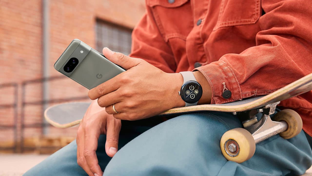 Умные часы Google Pixel Watch 4, 41 мм, Wi-Fi, ремешок фарфорового цвета — фото 3