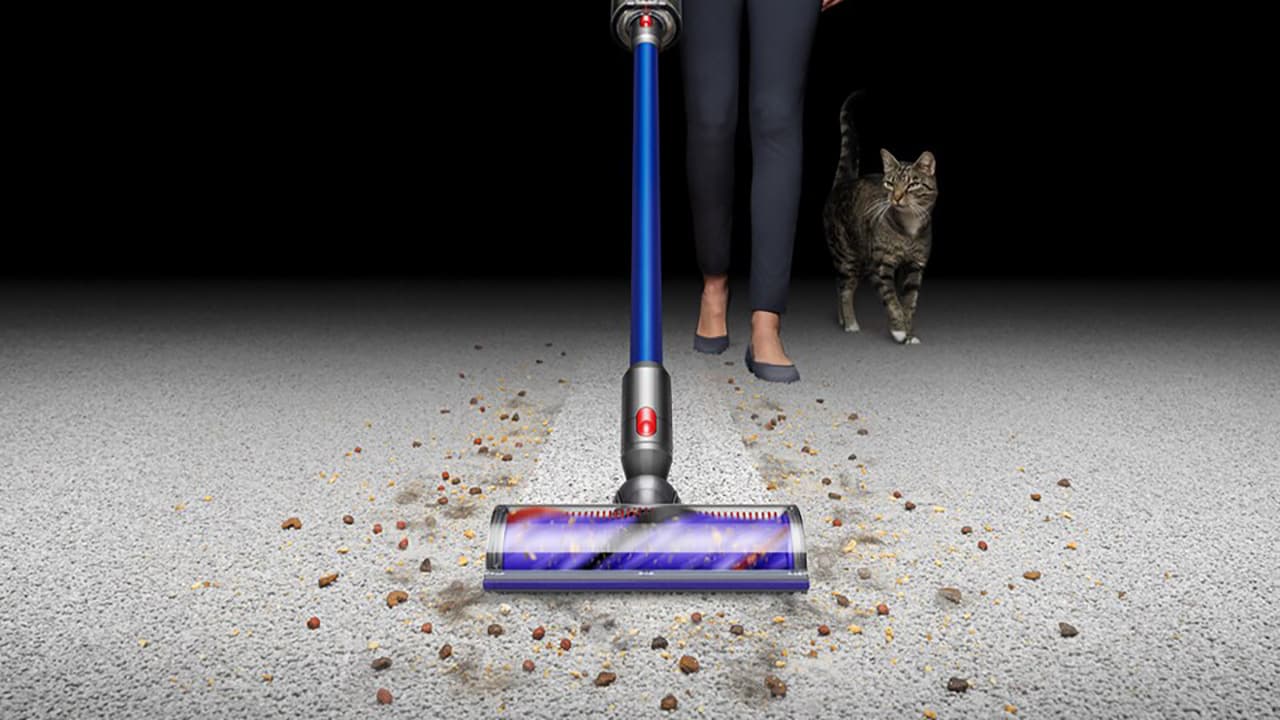 Беспроводной вертикальный пылесос Dyson V11 Extra (SV28) (Nickel/Red) (2023) — фото 3